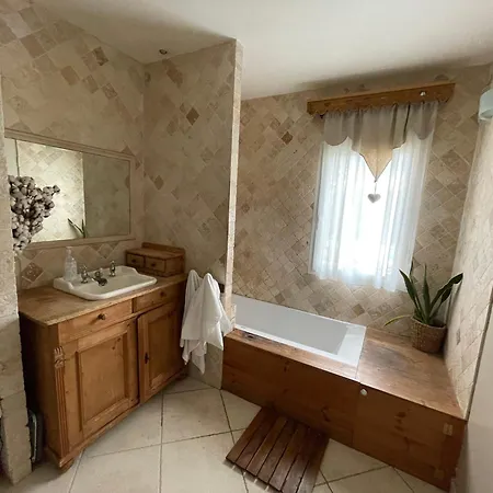 Maison Avec Piscine Entre Et Montagne Casa vacanze *