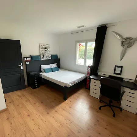 Maison Avec Piscine Entre Et Montagne Сasa de vacaciones