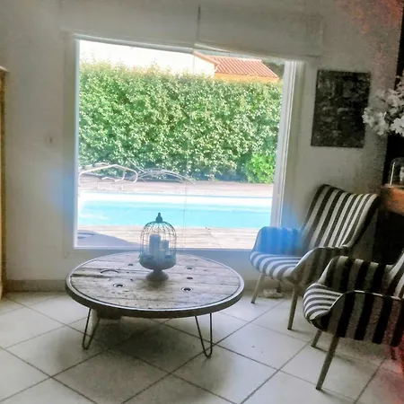 Сasa de vacaciones Maison Avec Piscine Entre Et Montagne